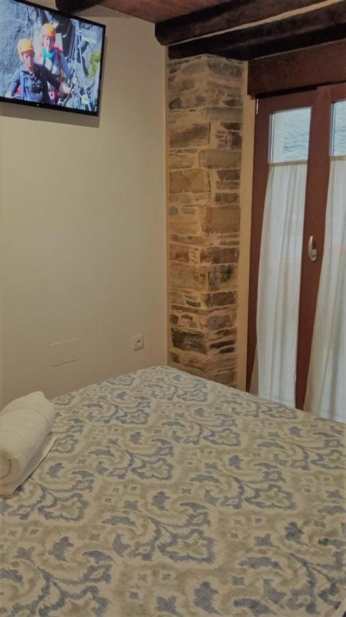 Apartamentos Fons Sacrata A Fonsagrada Buitenkant foto